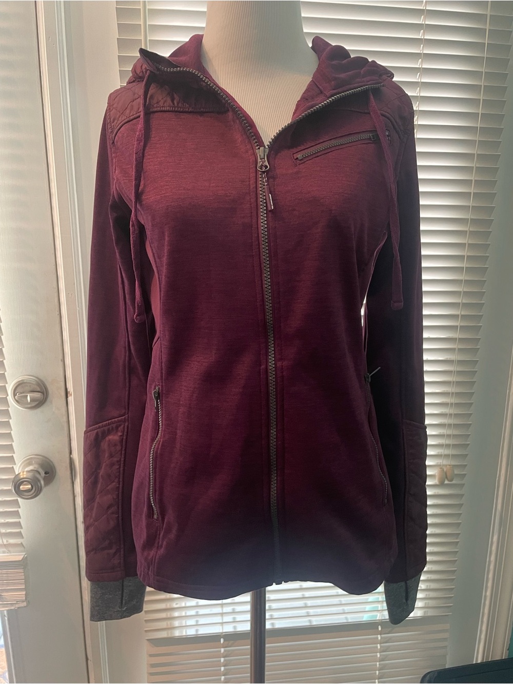 Mondetta Burgundy Zip-Up Hooded Jacket